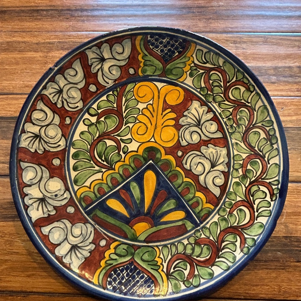 Talavera Plate. 12 inches.